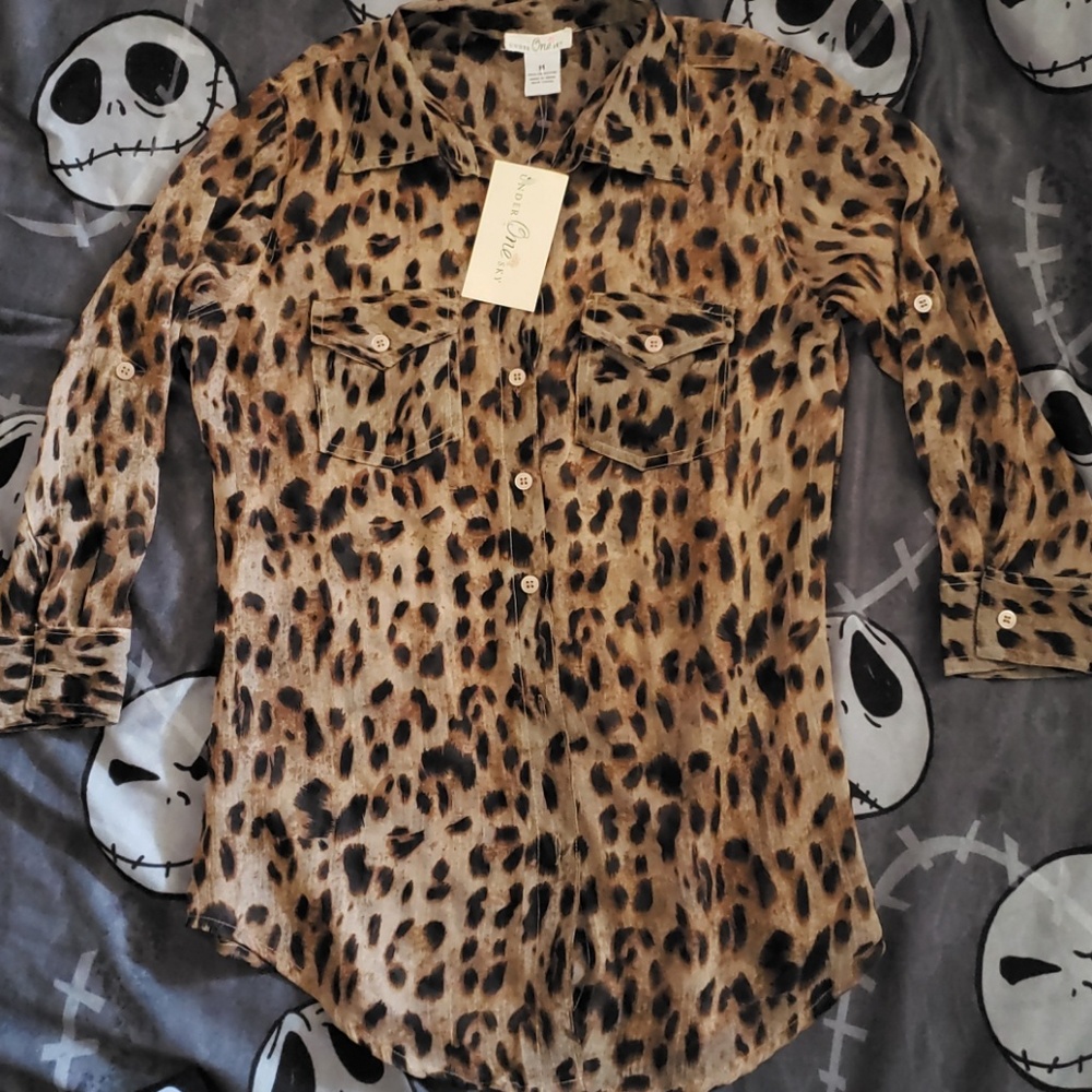 Juniors leopard blouse